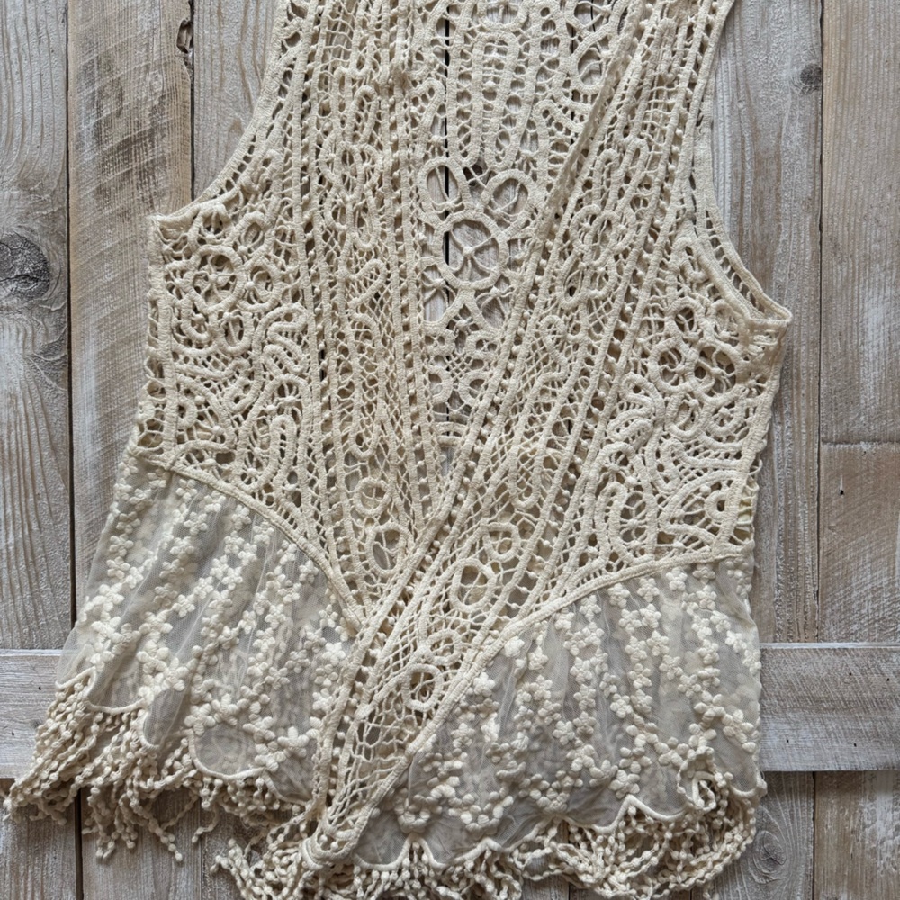 Lacy Mesh Cotton Floral Embroidered Tassel Sleeveless Shawl Cardigan